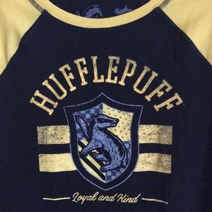 🌺 3 for $15 🌺 Reversible Hufflepuff 3/4 Sleeve